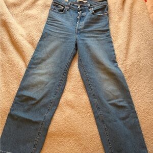 Levi's Women's Straight Leg Blue Jeans